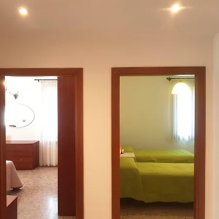 Apartament Murano Apartment